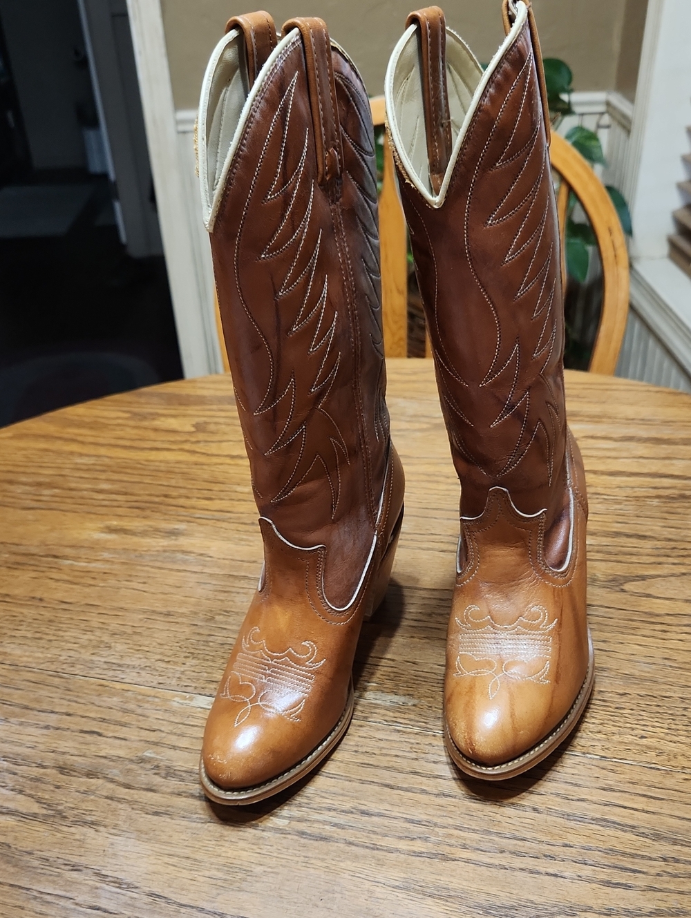 Vintage Acme Cowgirl Western Boots - Classic Stitch Detail Size 6